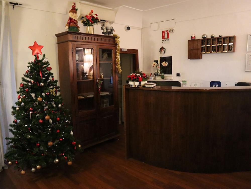 Residenza Domizia Otel Roma Dış mekan fotoğraf